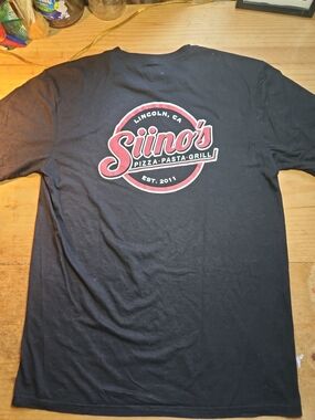 District Perfect Dri Graphic T, Men's Medium, Black. NWOT
